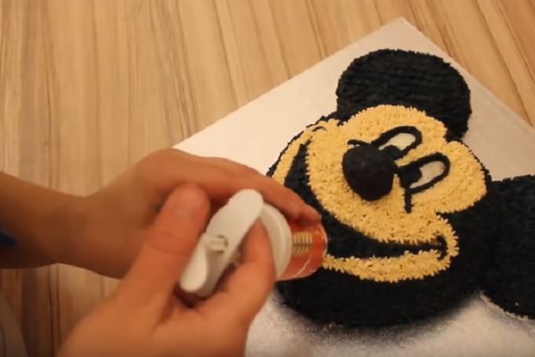 Hrvati nam rasplakali decu: Srbi više neće moći da prave torte sa Diznijevim junacima (FOTO) (MEME)