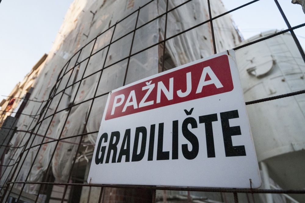 Tragedija na gradilištu! Radnik pao sa visine od 20 metara i poginuo!
