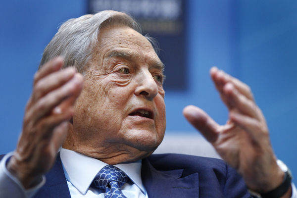 Ruske vlasti spalile 50 knjiga koje je finansirao Džordž Soros! (FOTO) (VIDEO)