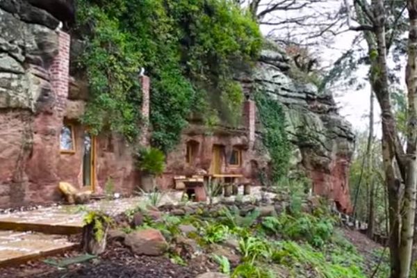 Izdvojio 230.000 dolara da bi živeo u pećini, koja je sve samo ne obična (VIDEO)