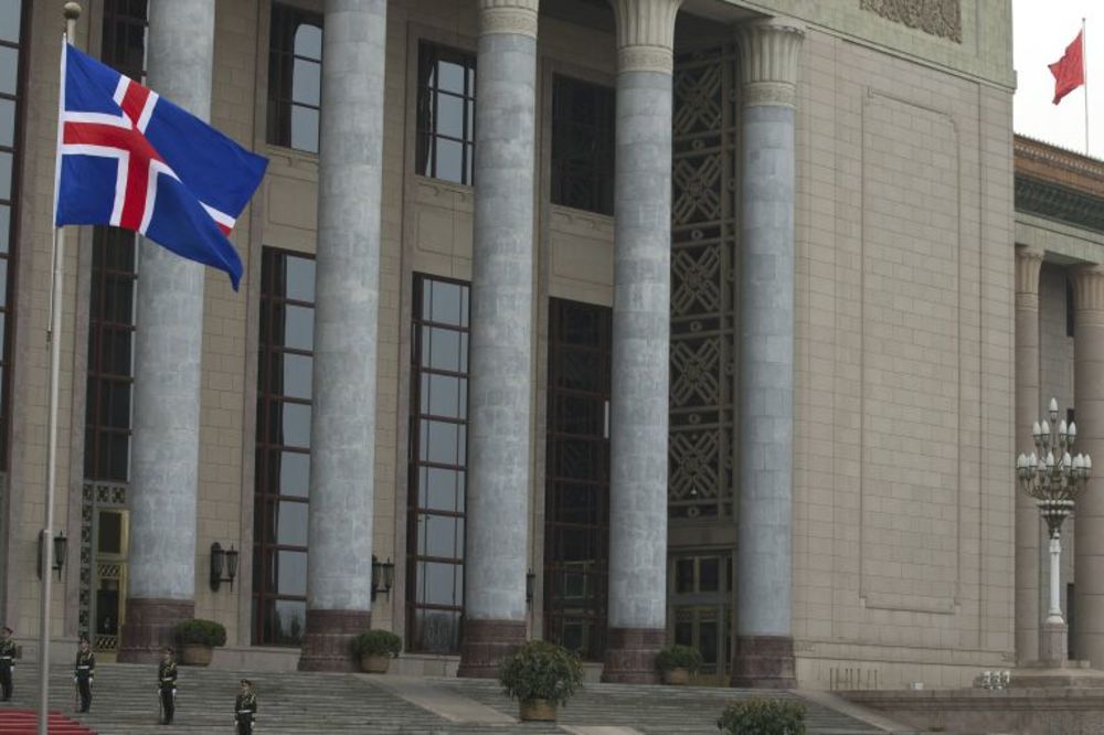 Mladost i religija? U ovoj zemlji, nikako ne idu zajedno! (FOTO) (VIDEO)