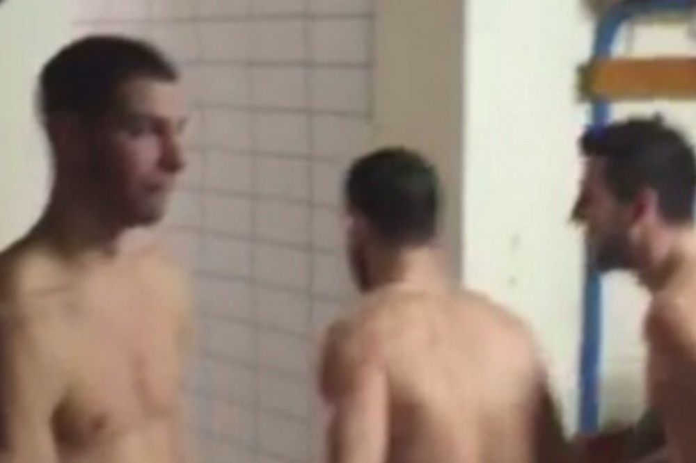 A Mileru ništa nije jasno: Košarkaši Zvezde polugoli u svlačionici slavili pobedu! (VIDEO)