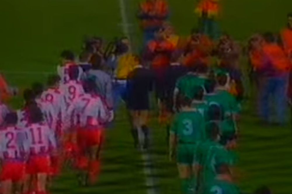 Poslednja pobeda Zvezde u Atini: Navijači Panatinaikosa i dalje pamte bombe Darka Pančeva! (VIDEO)