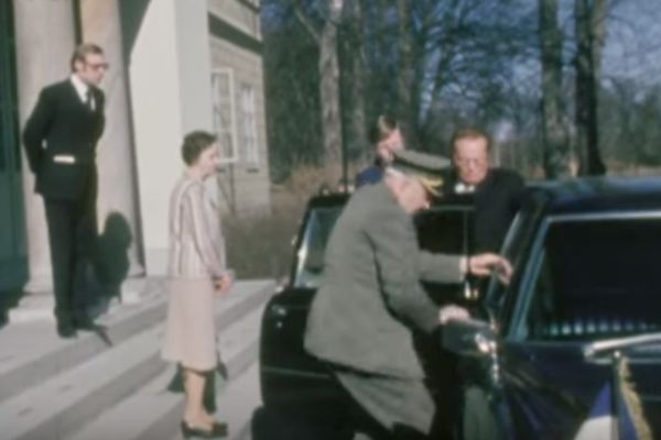 40 godina ranije: I Tito je umeo da dobije po prstima!  (VIDEO)