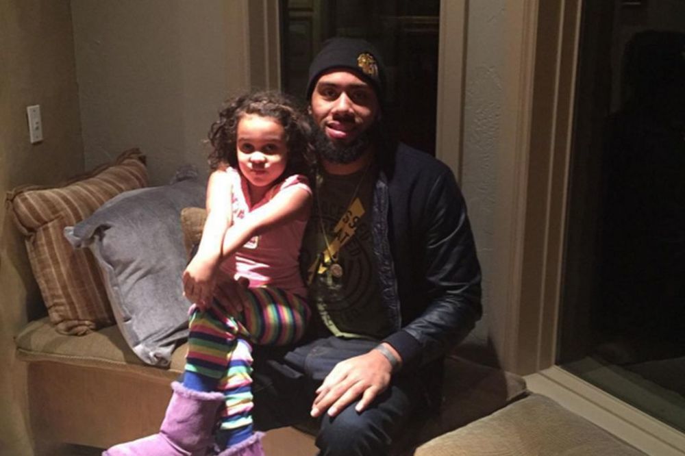 Vilijams dobio ćerkicu i odmah je imao emotivnu poruku za nju! (FOTO)