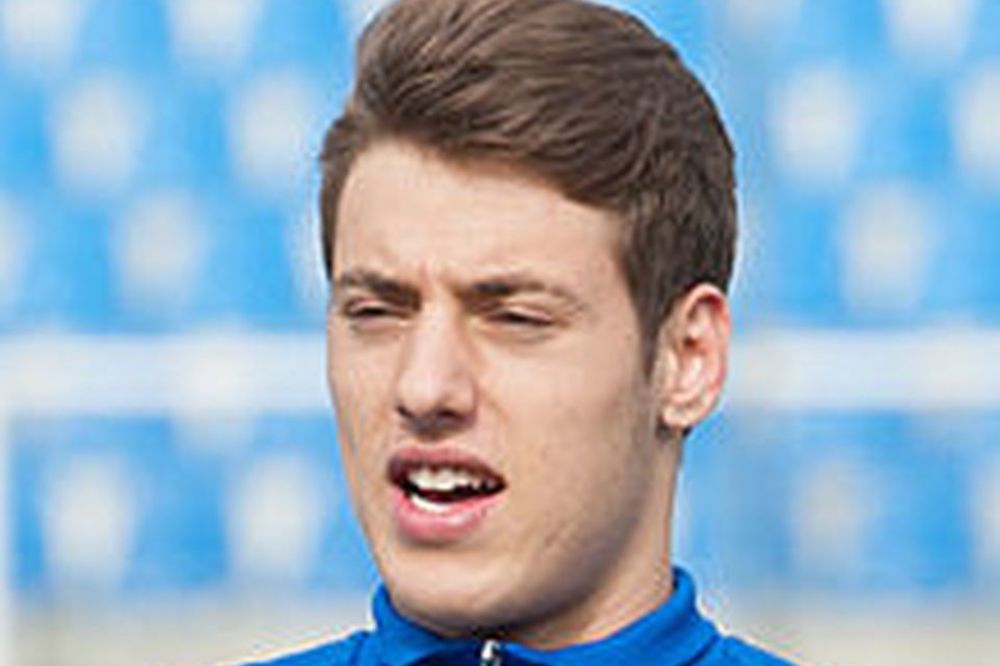 Dobio je ponudu iz snova, ali je ona odbijena kako bi se njegova sestra spremila za Rio! (VIDEO)