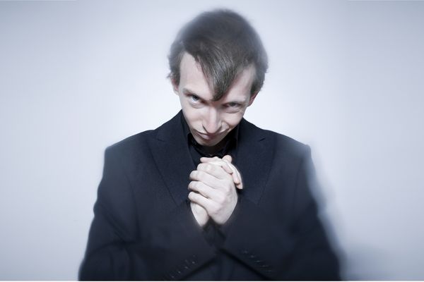 Dosadno vam je? Otkrivamo 15 lakih koraka da iznervirate bilo koga za tili čas! (GIF)