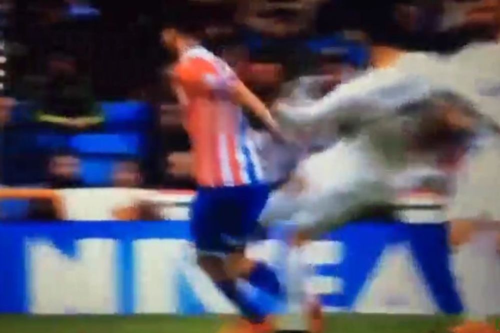 Pa dobro bre Ronaldo, kakvi su to dripački udarci bez lopte? (VIDEO)