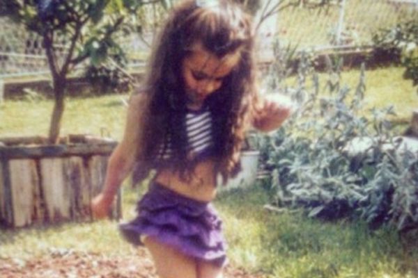 Ova slatka devojčica je danas jedna od najboljih riba u Srbiji. Znate li o kome je reč?