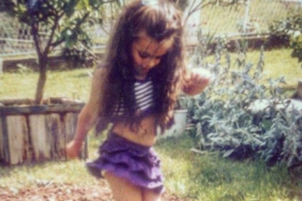 Ova slatka devojčica je danas jedna od najboljih riba u Srbiji. Znate li o kome je reč?