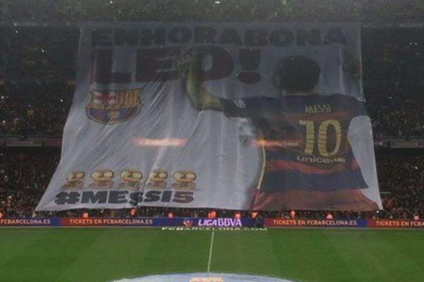 Kamp Nou se poklonio Mesiju: Majstore svaka čast na petoj Zlatnoj lopti! (FOTO)