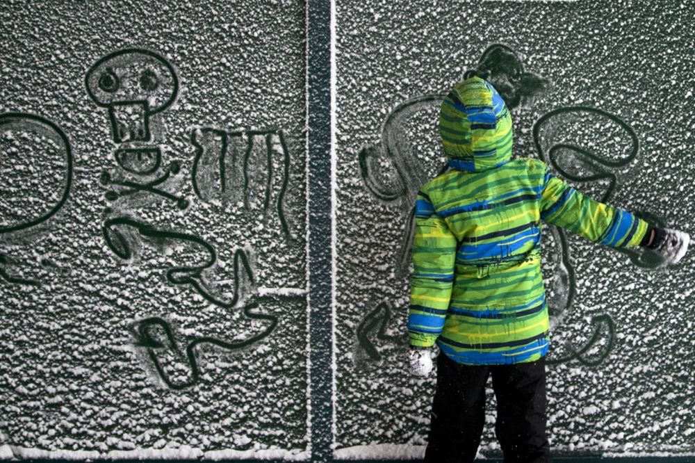 Okovani snegom i ledom: Stotine bugarskih i rumunskih gradova u mraku! (FOTO)