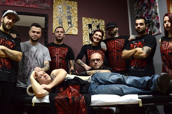 Oni su zaslužni za remek-dela na vašem telu: Upoznajte najkreativniju tatu ekipu u gradu (FOTO) (VIDEO)