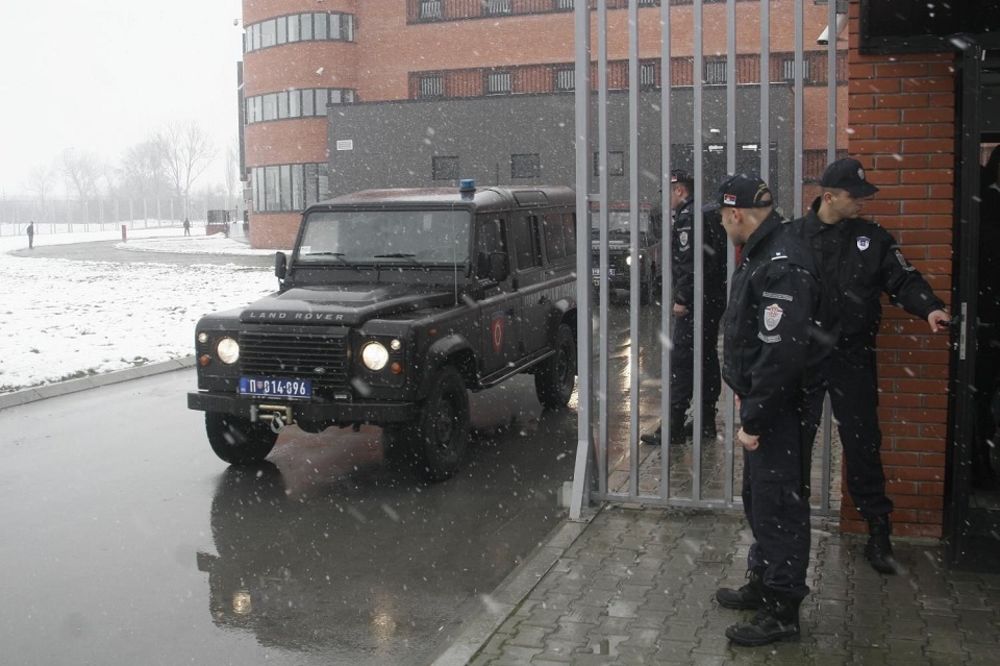 Brutalno ubistvo: Zatvorenik pertlom zadavio kolegu u Padinskoj Skeli!