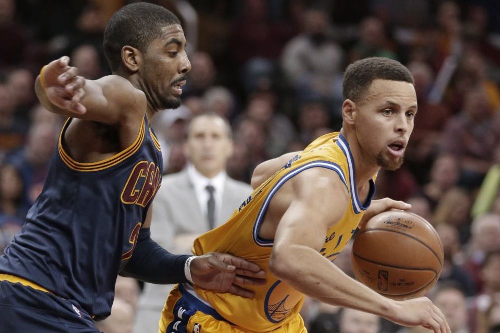 Golden Stejt razneo Klivlend u gostima: Kari i družina ubacili 70 poena za poluvreme! (VIDEO)