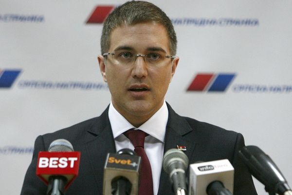 Bez posla ostaje 1.500 policajaca: Stefanović ukida fantomsko radno mesto! (FOTO)