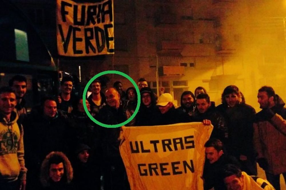 Već je kupio navijače: Vujoševića dočekali bakljadom! (VIDEO)