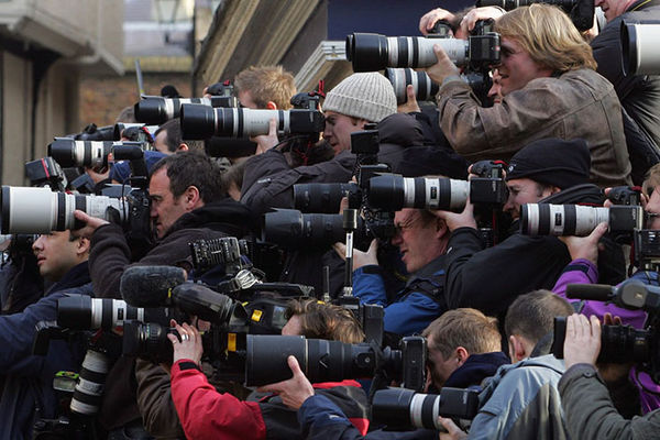 SNS usvaja skandalozan zakon koji će uništiti srpske foto-reportere: Ako ukinu autorska prava, to će biti kraj!