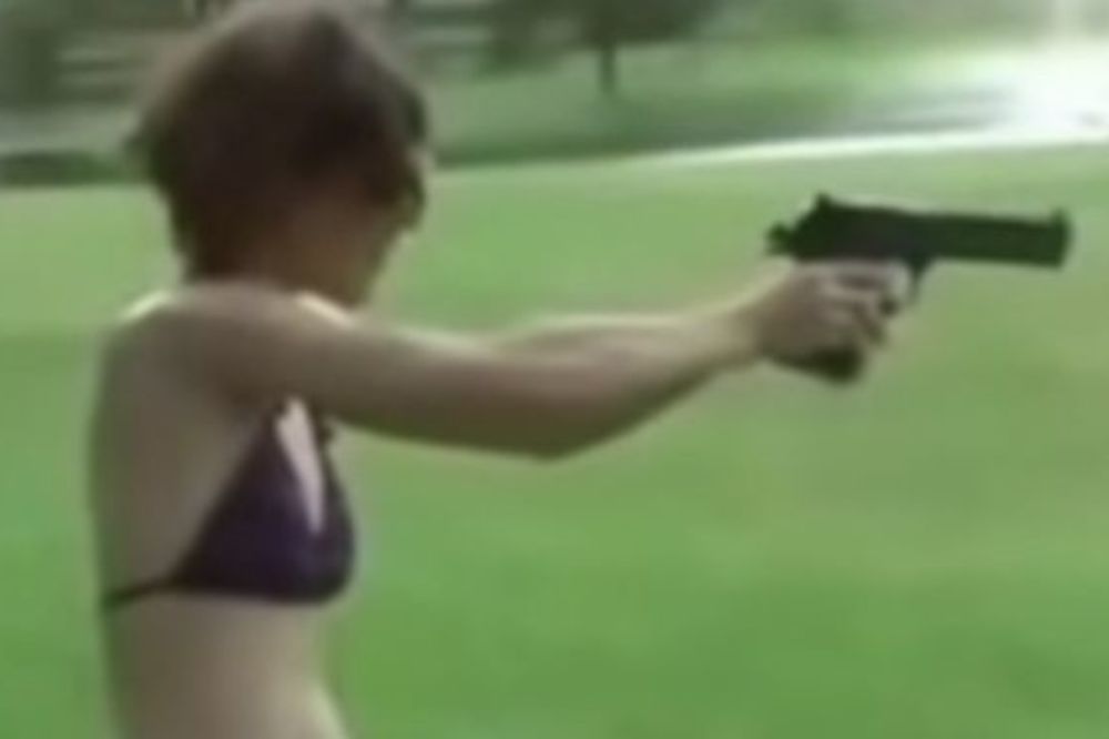 Dobro da su živi: Ovi ljudi zaista nije trebalo ni da uče da pucaju! (VIDEO)