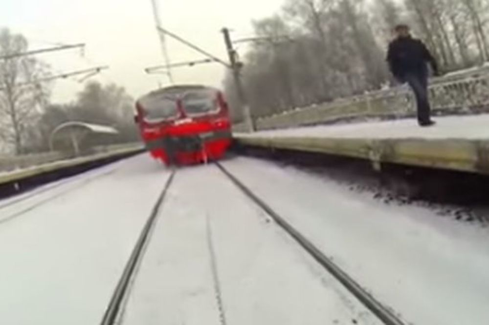 Skijanje na železnički pogon: Da se vozio našim vozom stigao bi do Bara! (VIDEO)