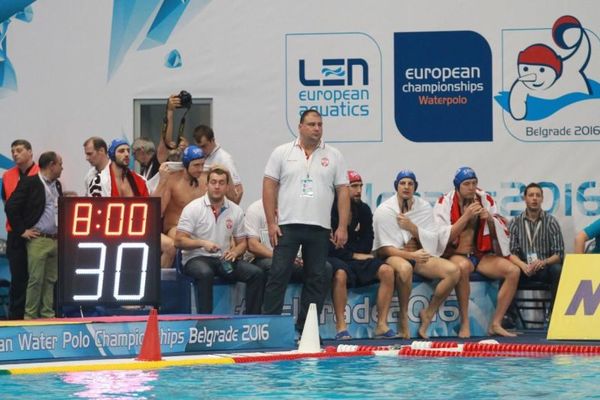 Vaterpolisti koliko vam je težak selektor toliko ćete dobiti jagnjetine samo još osvojite zlato!