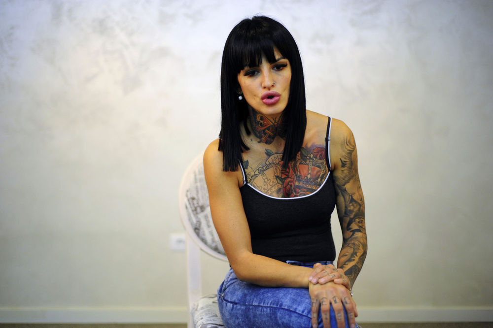 Zašto je Jelena Krunić poludela na Farmi: Mešala sam lekove i alkohol! (VIDEO)