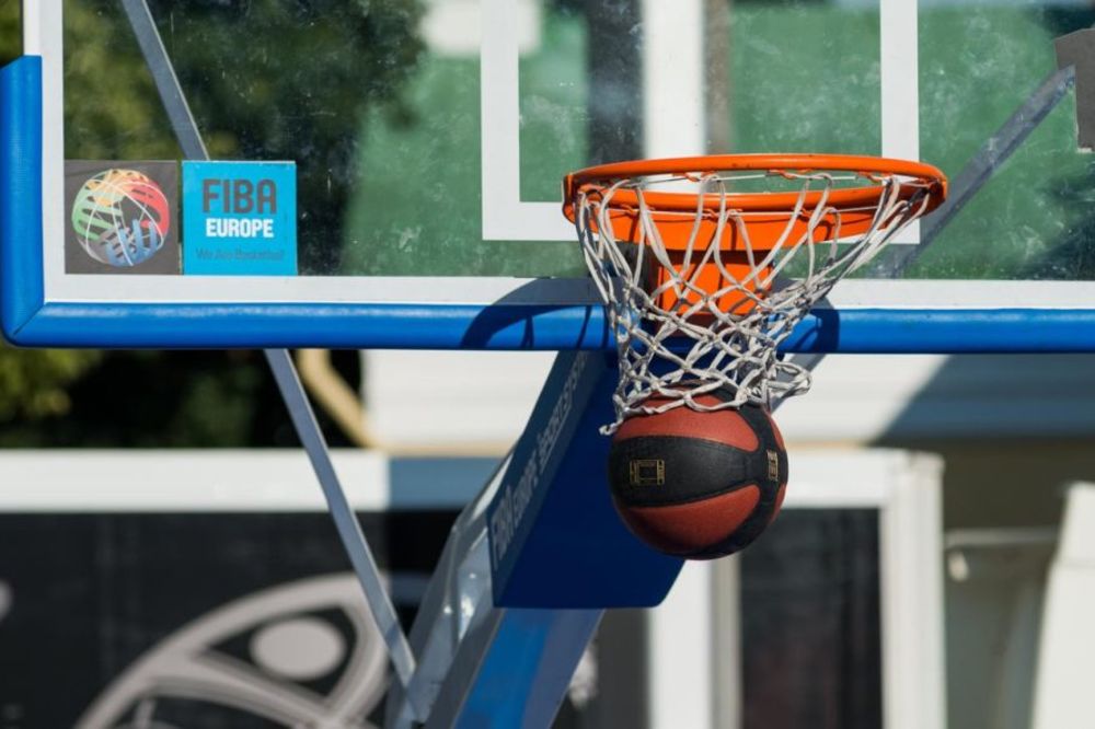 Nastavlja se košarkaški rat: FIBA ne priznaje 10-godišnje ugovore sa Evroligom?!