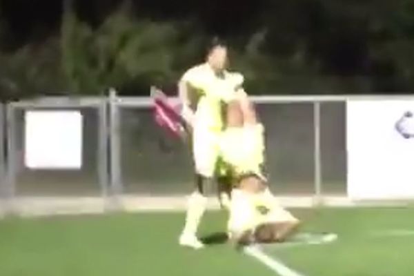 Odgovorno tvrdimo da je ovo najluđa proslava gola ikada! (VIDEO)