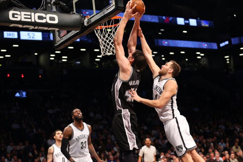 Bobi slab u pobedi Sparsa, Kari dominirao, čak i sa pola terena! (VIDEO)