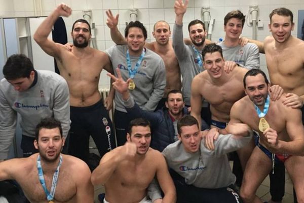 Šampionski selfi za kojim su poludele Srpkinje! (FOTO)