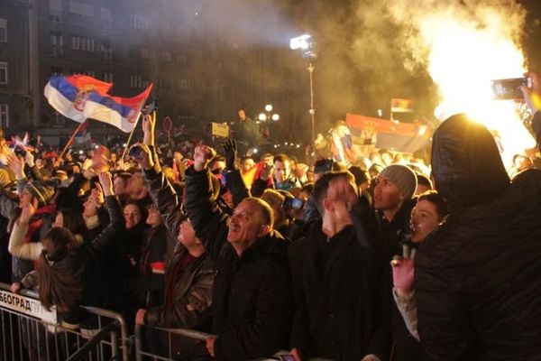 Opšta žurka u evropskoj prestonici vaterpola: Hiljade navijača đuskalo sa šampionima! (FOTO) (VIDEO)