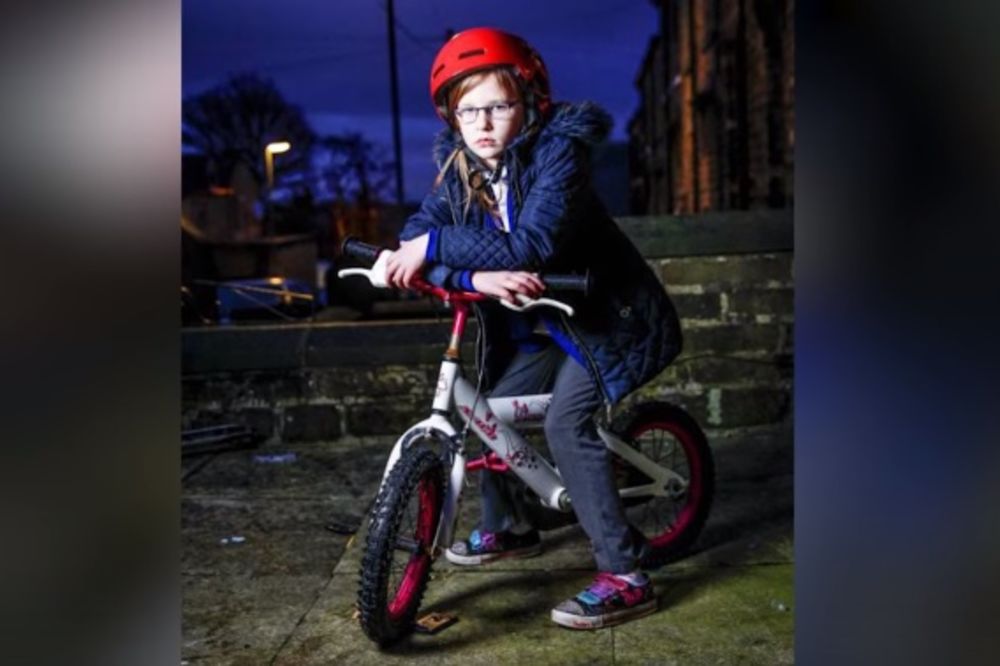 Ne postoji niko kao ona: Jedina devojčica na svetu sa superherojskim moćima! (VIDEO)