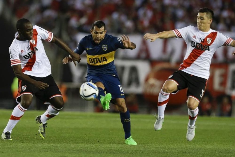 Brutalni Superklasiko: River pobedio Boku, tuča, sudija podelio 5 crvenih kartona! (VIDEO)