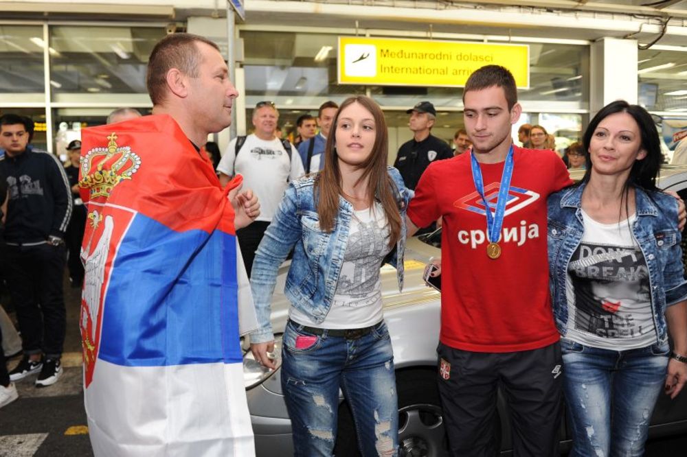 Otac Andrije Živkovića iskreno: Ne dam svoje dete! Tukao sam se sa Nađom zbog njega! (FOTO)