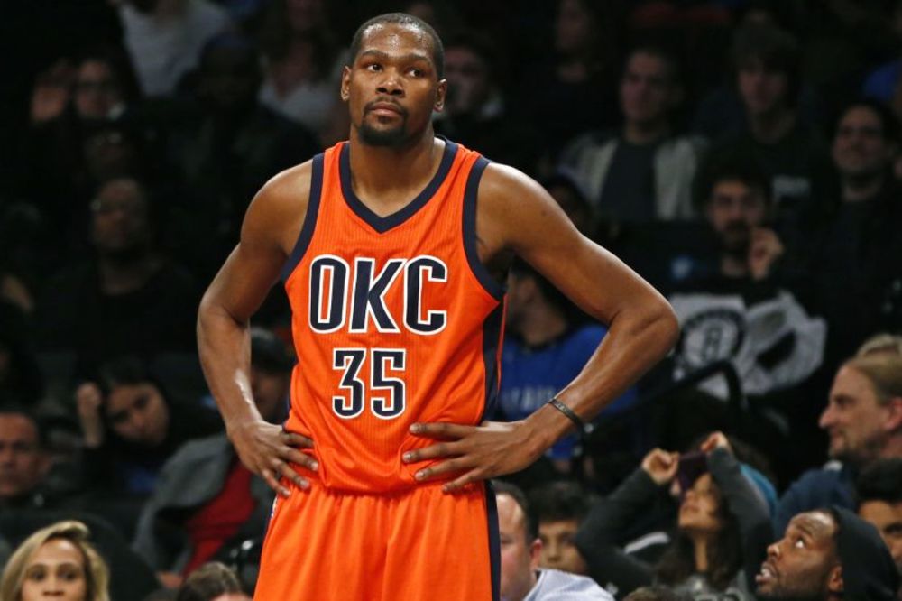 Igrači Tandera 36 sati bili zatvoreni u hotelu, trener Filadelfije ne zna koji tim trenira! (VIDEO)