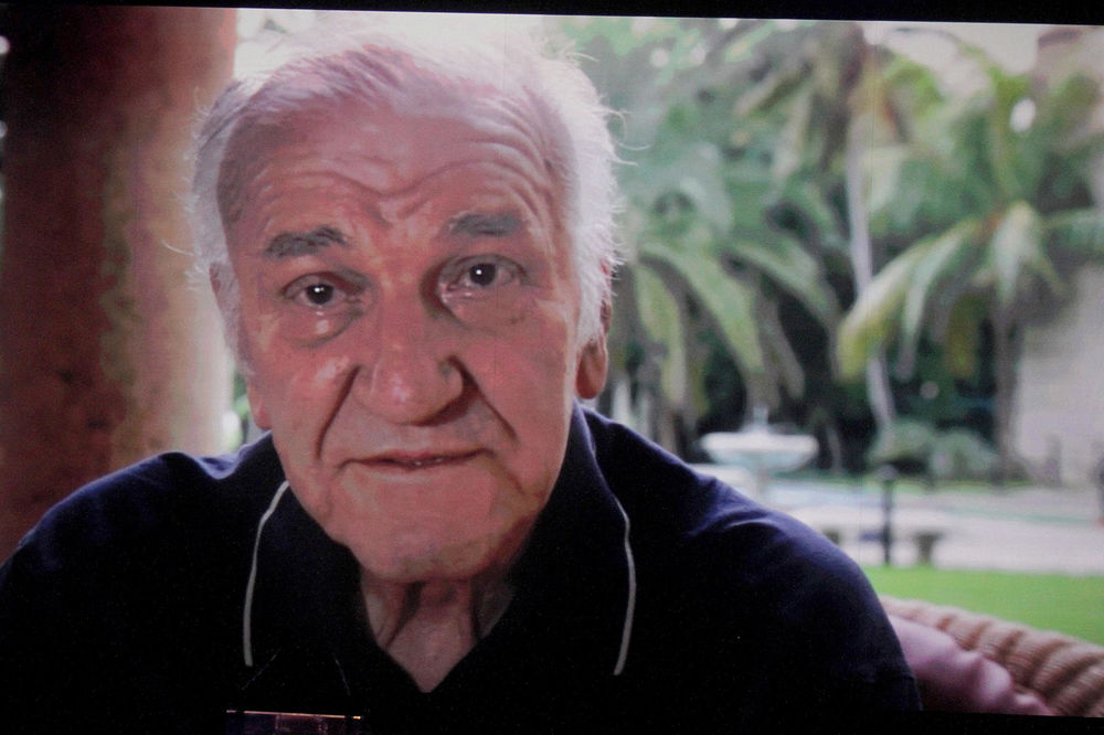 Vratio se Valter: Bata Živojinović u kineskoj reklami! (FOTO)