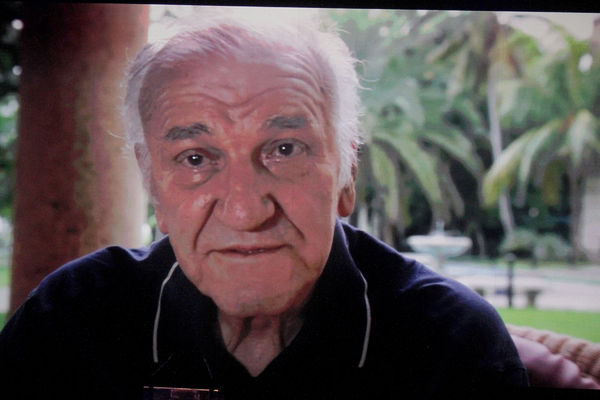 Legendarni Valter sve gore: Bata Živojinović više ne može ni da govori!