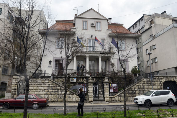 Šanker iz Njujorka došao po vilu DS u Krunskoj! (FOTO) (VIDEO)