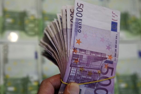 Da li je i vama plata 414 evra? Država tvrdi da jeste, da li joj verujete?