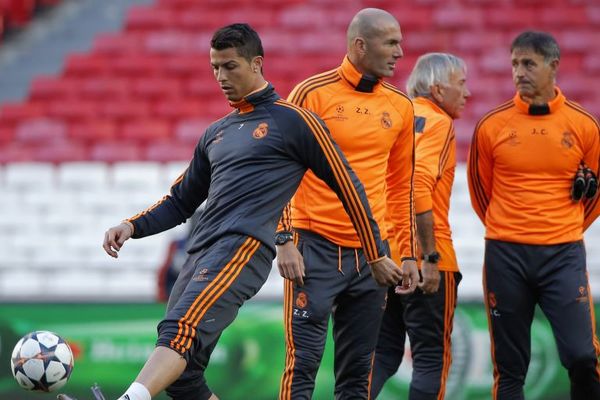 Da li prepoznajete svih 9 asova sa fotografije? (FOTO)