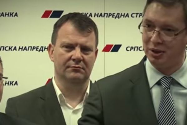 Uzbuna! Tehnike manipulacije informacijama, evo kako vlast od nas krije istinu! (VIDEO)