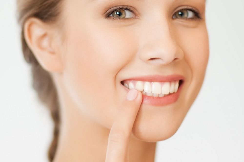 Da li znate šta se dešava ako aluminijumsku foliju držite na zubima 1 sat? (FOTO)