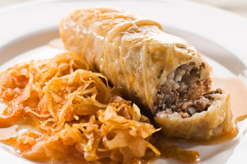 Nikad niste napravili srpsku sarmu? Ovo je originalan recept! (VIDEO)