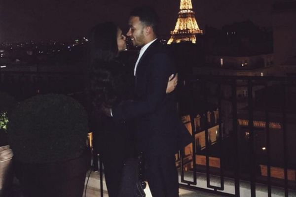 Ne daje golove, ali van terena rešeta: Igrač Junajteda smuvao ćerku poznatog glumca! (FOTO)