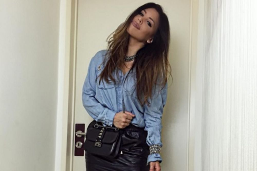 Ženo, šta uradi sa sobom: Ko je slagao Kaju Ostojić da joj ovo dobro stoji?! (FOTO)