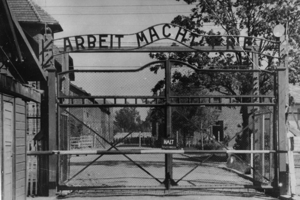 Trener hrvatskih rukometaša zanemeo u Aušvicu, ali Jasenovac nije ni pomenuo! (FOTO)