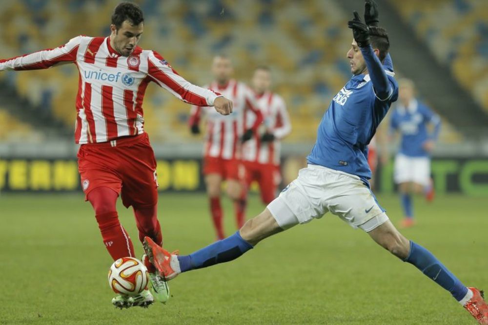 Bivši igrač Zvezde kao kapiten predvodio Olimpijakos do petarde u Kupu! (FOTO) (VIDEO)