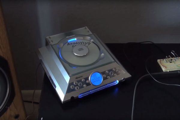 Šta da radite kada vas komšije nerviraju? Nervirajte i vi njih! (VIDEO)