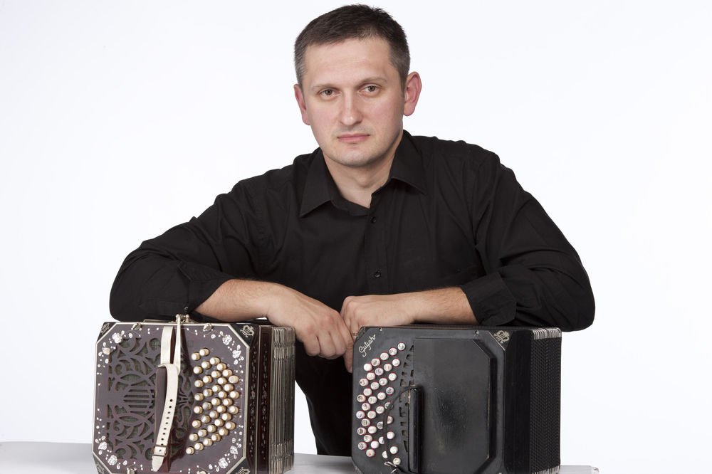 Večeras svi na Kolarac: Bandoneon & Strings sviraju za vas!