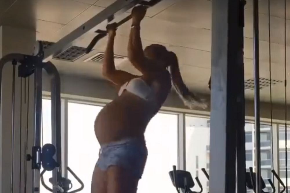 Trudnice u teretani razvaljuju: Da li su normalne ili samo lude?! (VIDEO)